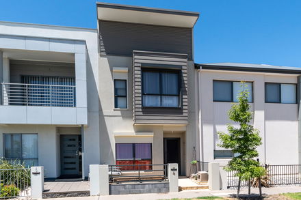 4 Wycombe Dr, Mount Barker