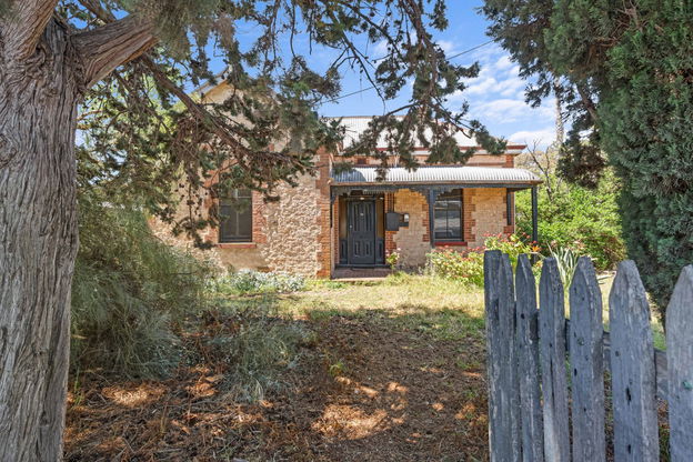 19 Lang Street, Milang