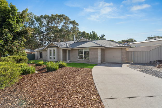 11 Cray Ct, Littlehampton