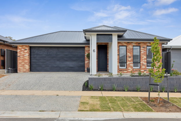 6 Auburn Ave, Mount Barker