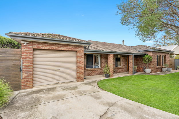 2 Robin Street, Mount Barker