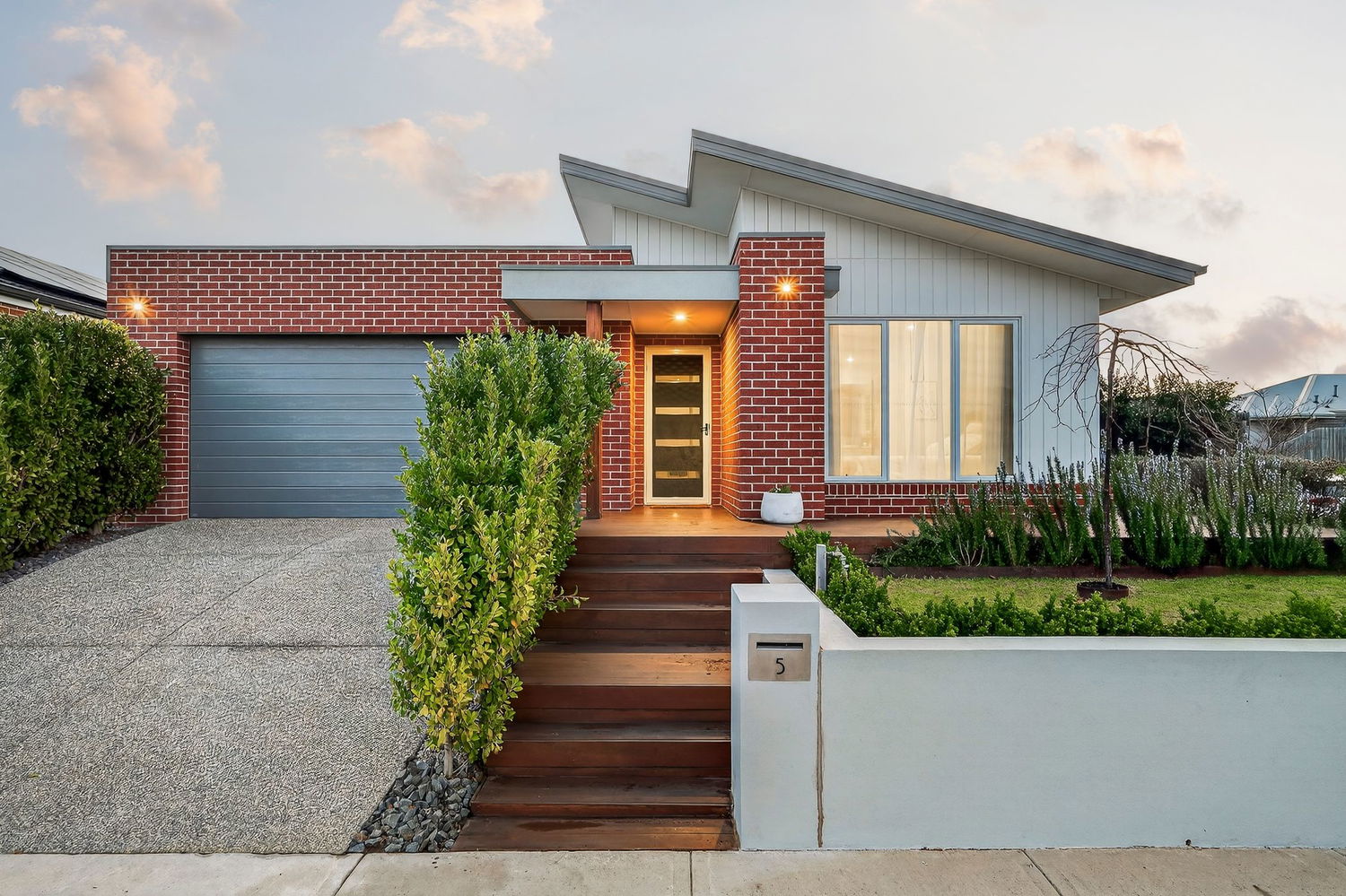 Listing image for 5 Countess Drive, ST LEONARDS  VIC  3223