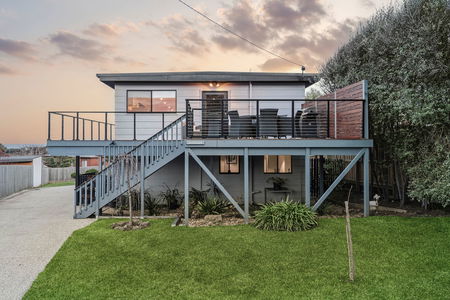 6 Trevenen Court