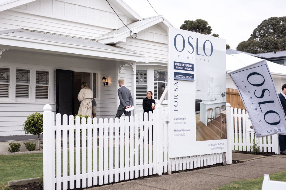 Video for The Auction Advantage: Why More Homes are Selling Under the Hammer