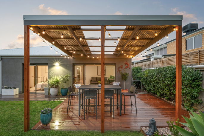7 Thetis Street
