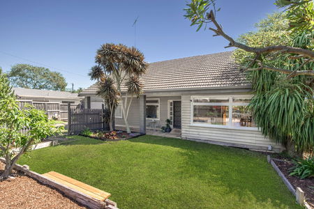 62 President Avenue