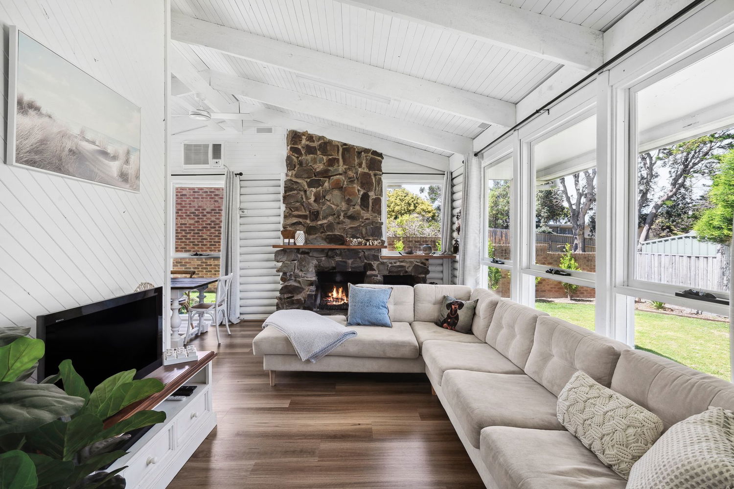 Listing image for 28 Ocean Road, POINT LONSDALE  VIC  3225