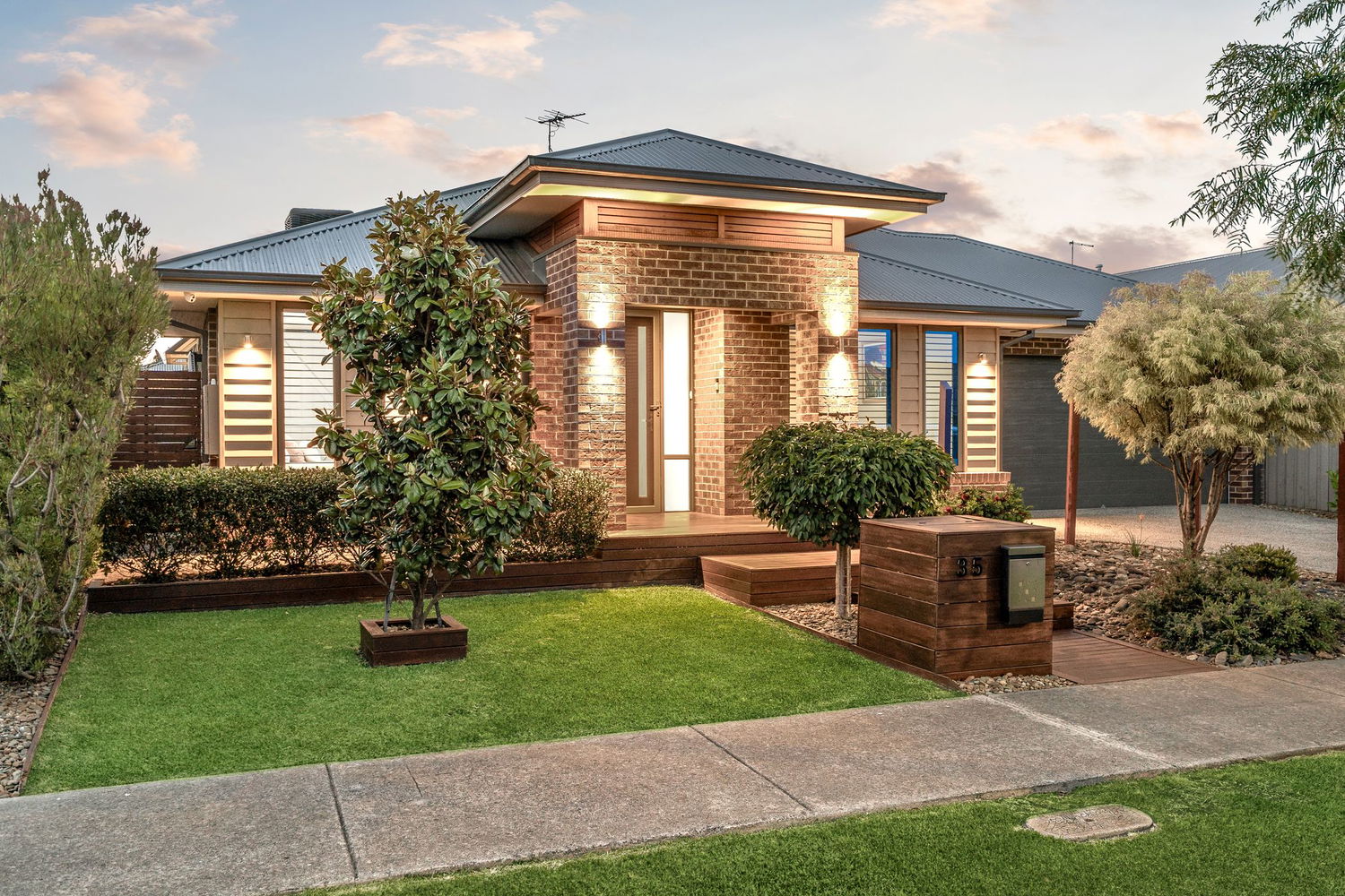 Listing image for 35 Prevelly Circuit, ARMSTRONG CREEK  VIC  3217