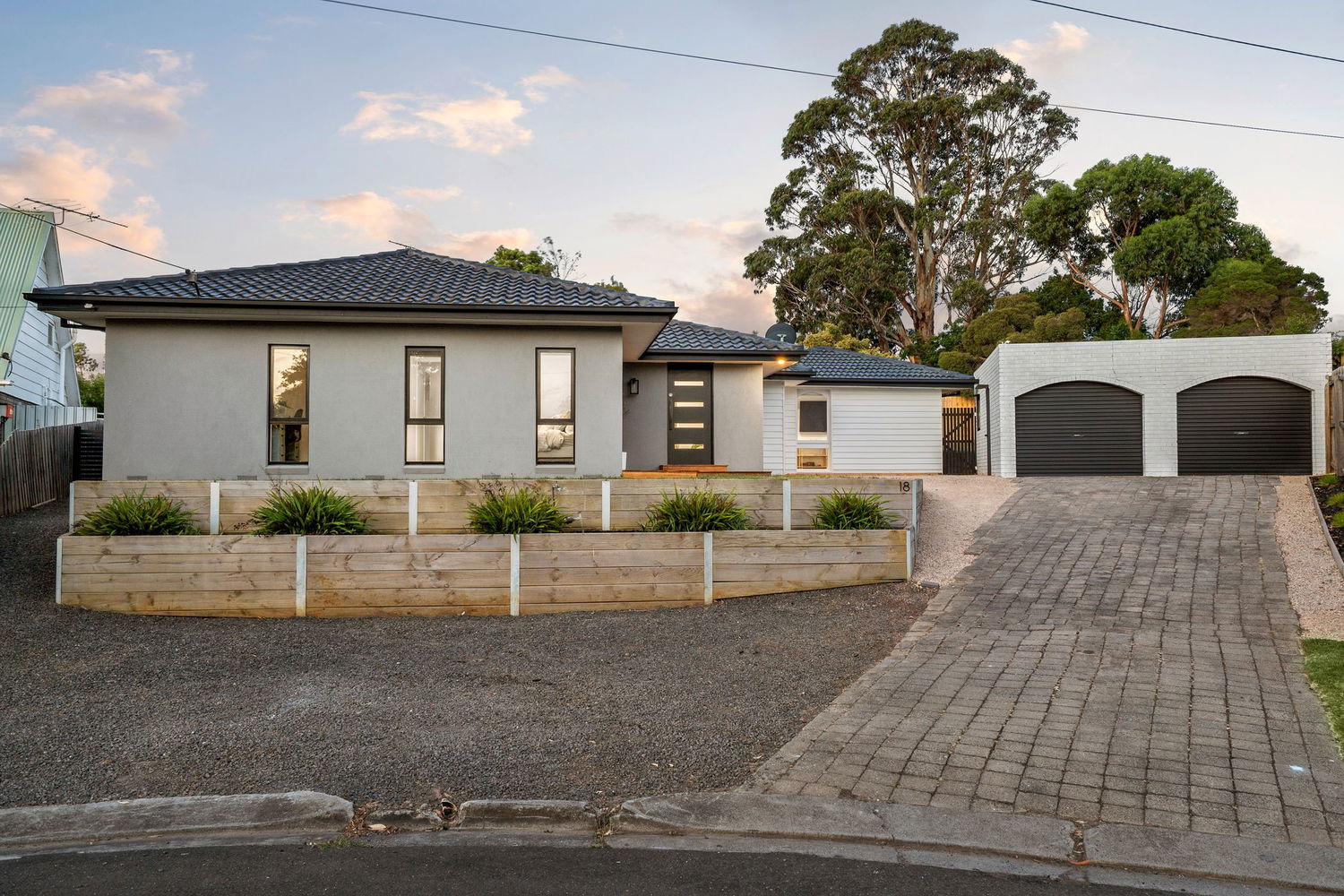 Listing image for 18 Clivedon Court, LEOPOLD  VIC  3224