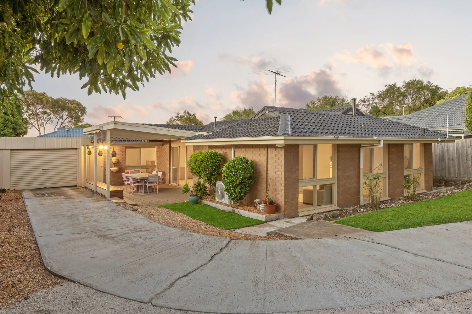 Listing image for 8 Edith Court, BELMONT  VIC  3216