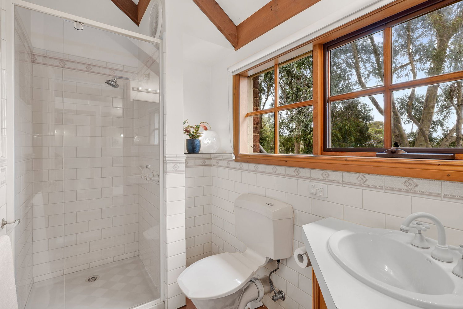 Listing image for 6-8 Fontaine Court, OCEAN GROVE  VIC  3226