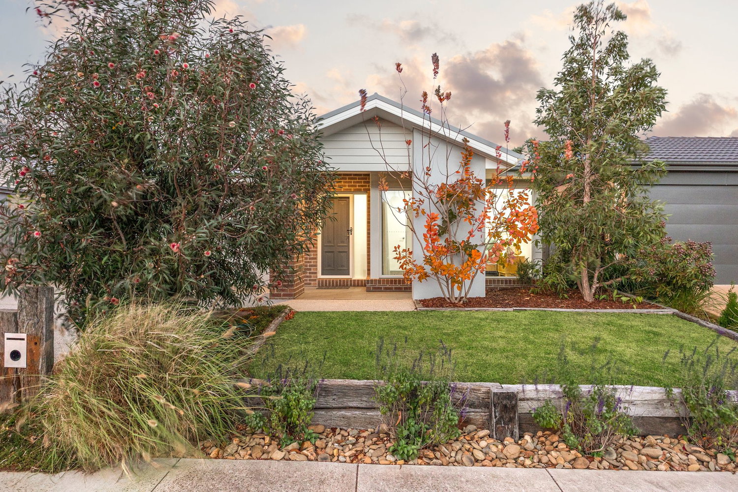 Listing image for 77 Kelpie Boulevard, CURLEWIS  VIC  3222
