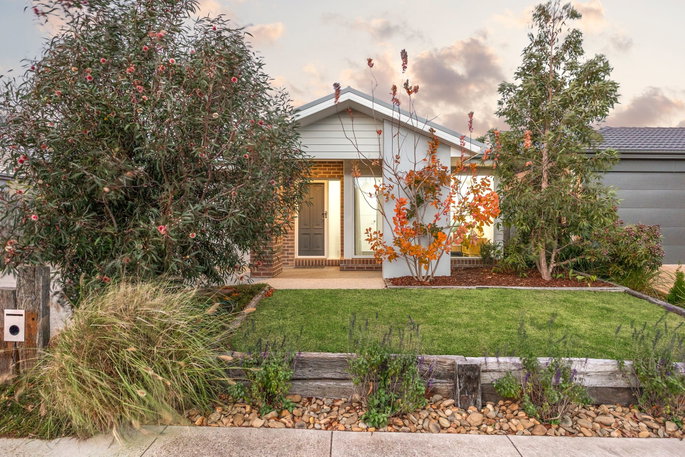 77 Kelpie Boulevard