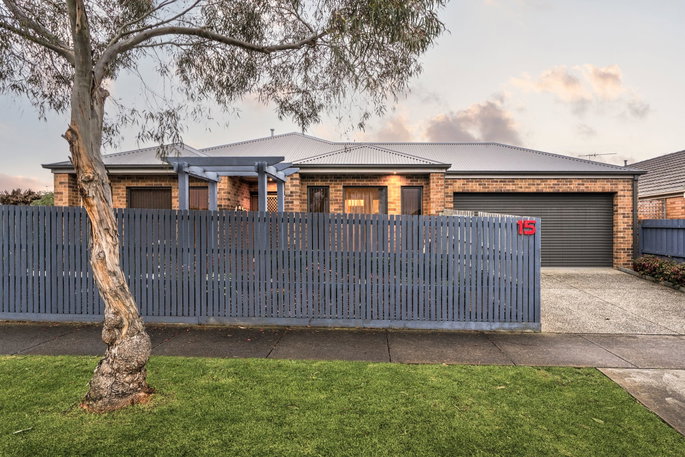 15 Milborne Drive