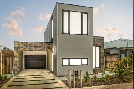 9 Wurrak Crescent