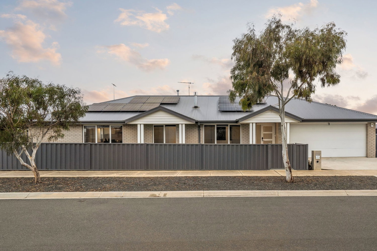 Listing image for 3 Trevena Ridge, BANNOCKBURN  VIC  3331