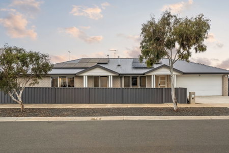 3 Trevena Ridge
