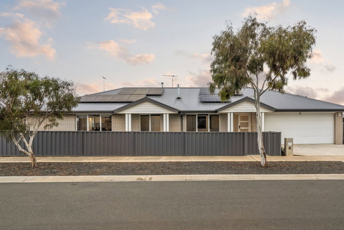 3 Trevena Ridge