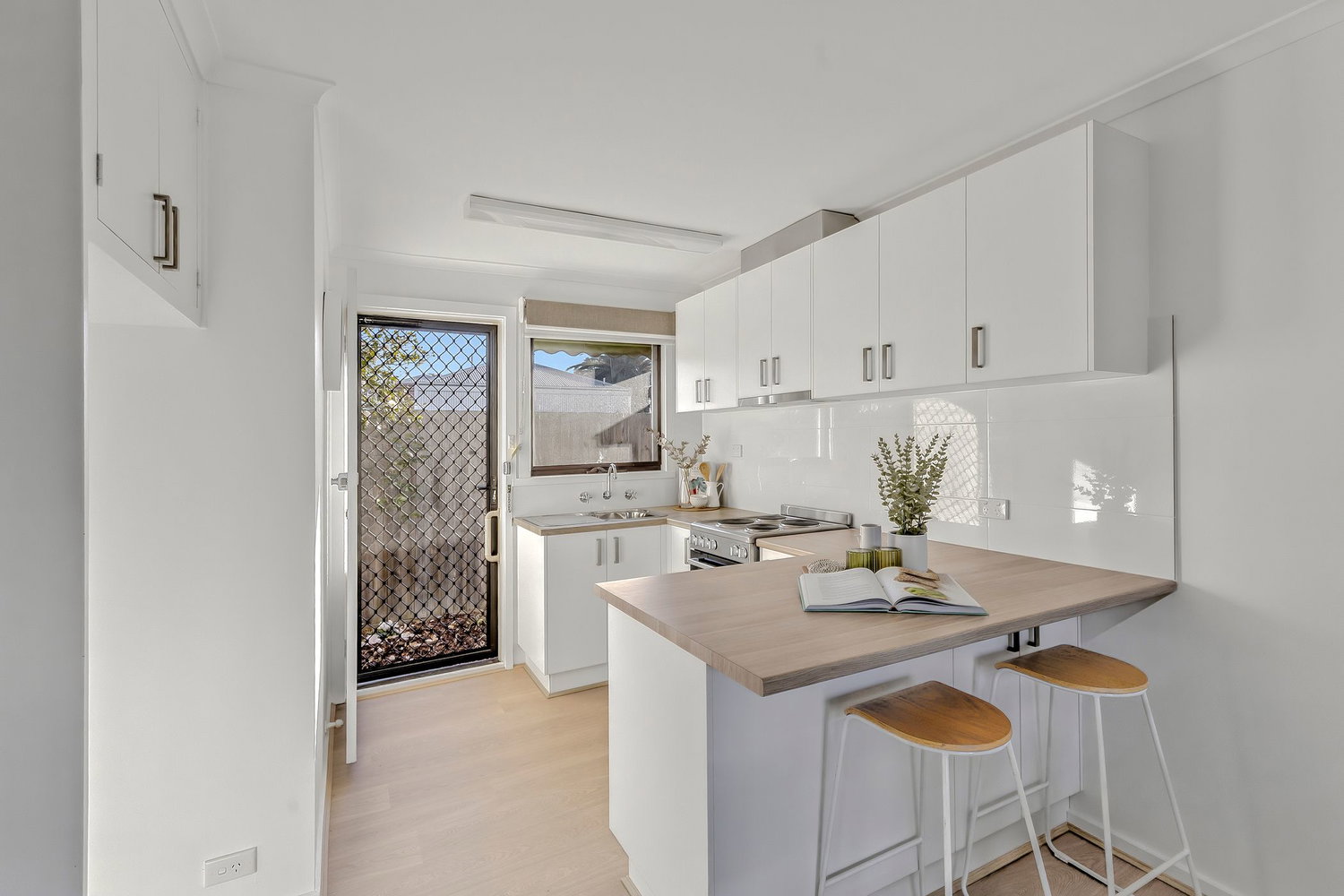 Listing image for 4/4 Manifold Street, MANIFOLD HEIGHTS  VIC  3218