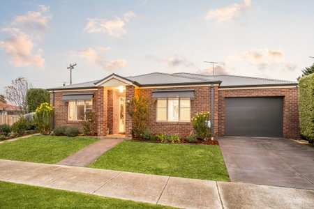 17 Boolarong Drive