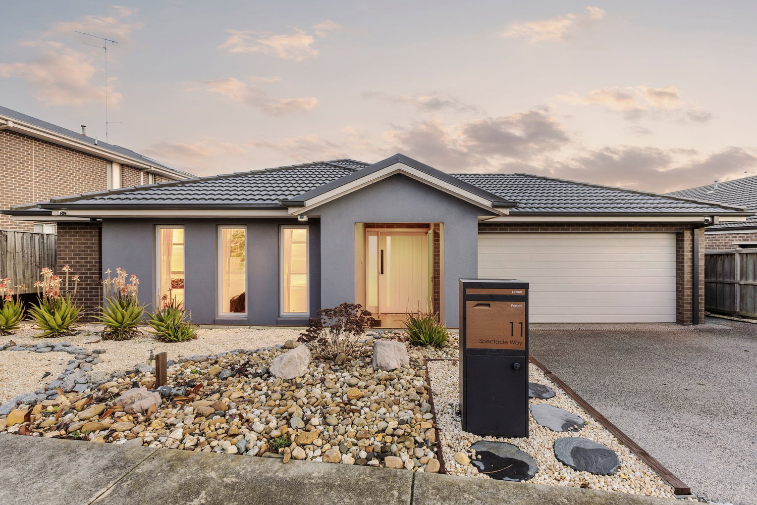 Listing image for 11 Spectacle Way, LEOPOLD  VIC  3224