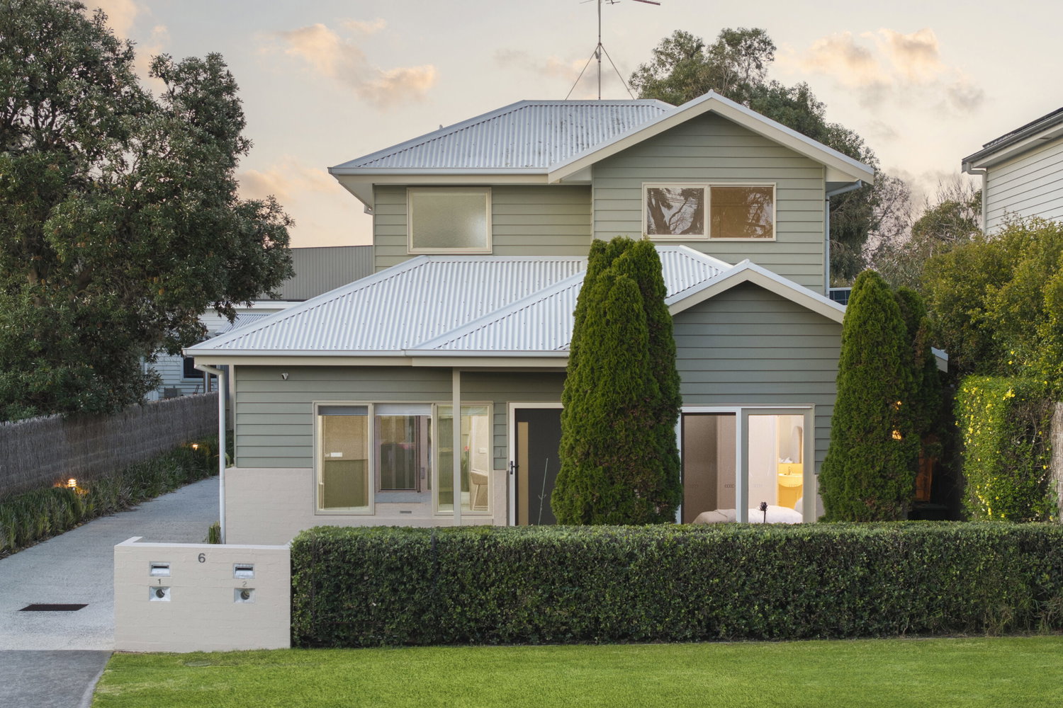 Listing image for 1/6 Clifford Parade, BARWON HEADS  VIC  3227