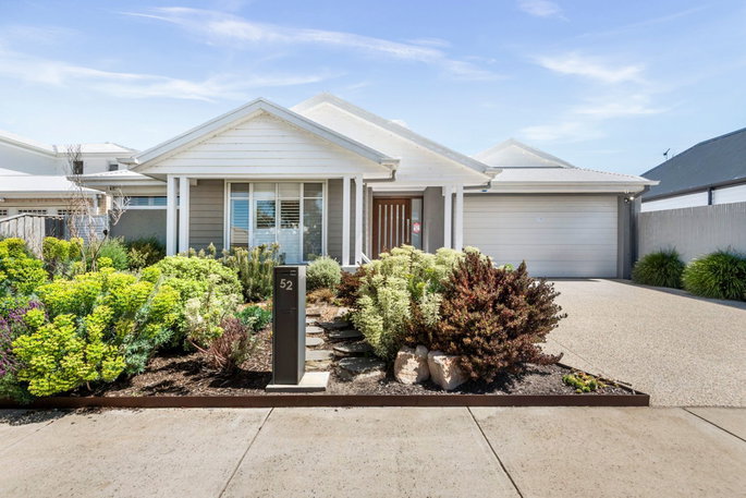 52 Duneview Drive
