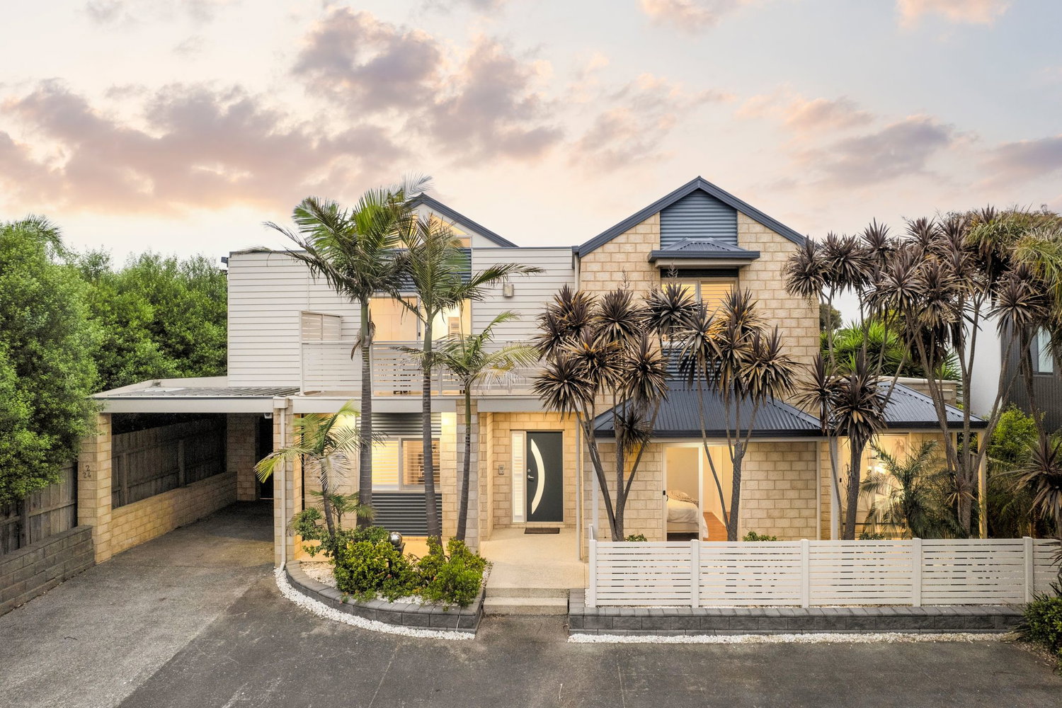 Listing image for 2/24 Dumfries Court, TORQUAY  VIC  3228