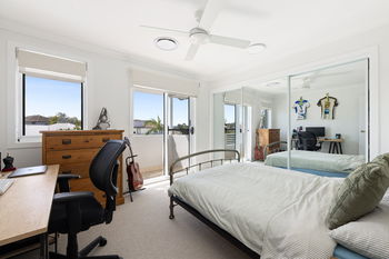 Listing image for 21 Hillview Crescent, Little Mountain  QLD  4551