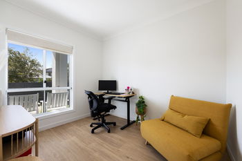 Listing image for 21 Hillview Crescent, Little Mountain  QLD  4551