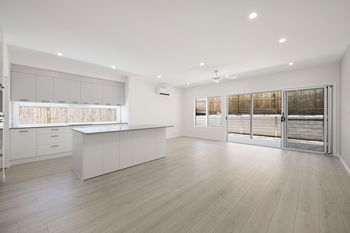 Listing image for 32 Lorikeet Place, Burnside  QLD  4560