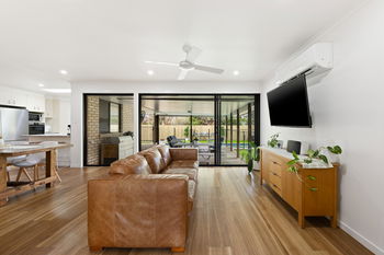 Listing image for 27 Anglia Place, Little Mountain  QLD  4551