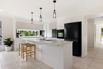 Listing image for 31 Bowerbird Avenue, Burnside  QLD  4560