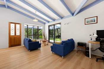 Listing image for 7 Hamilton Close, Mooloolah Valley  QLD  4553