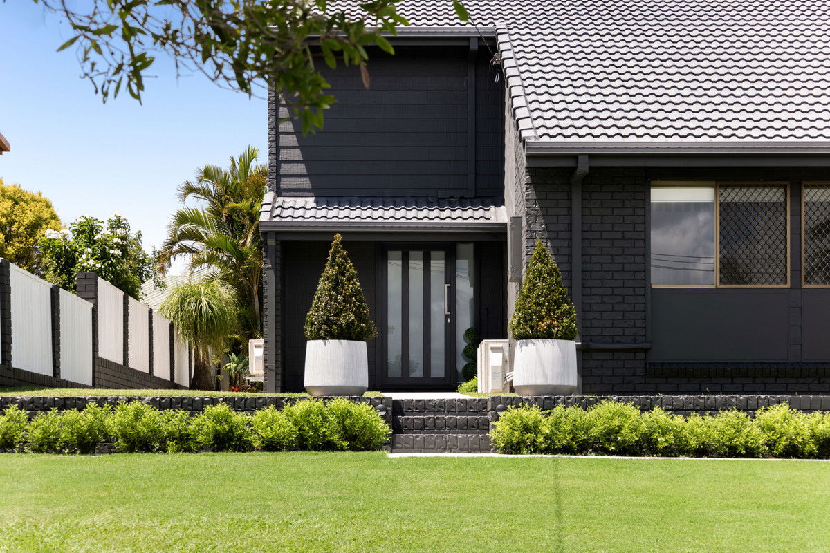 Listing image for 35 Enfield Crescent, Battery Hill  QLD  4551