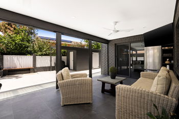 Listing image for 35 Enfield Crescent, Battery Hill  QLD  4551