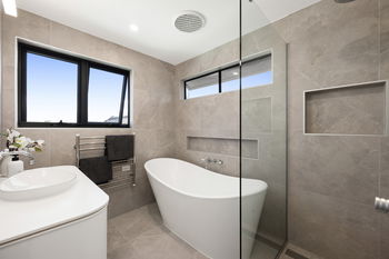 Listing image for 35 Enfield Crescent, Battery Hill  QLD  4551