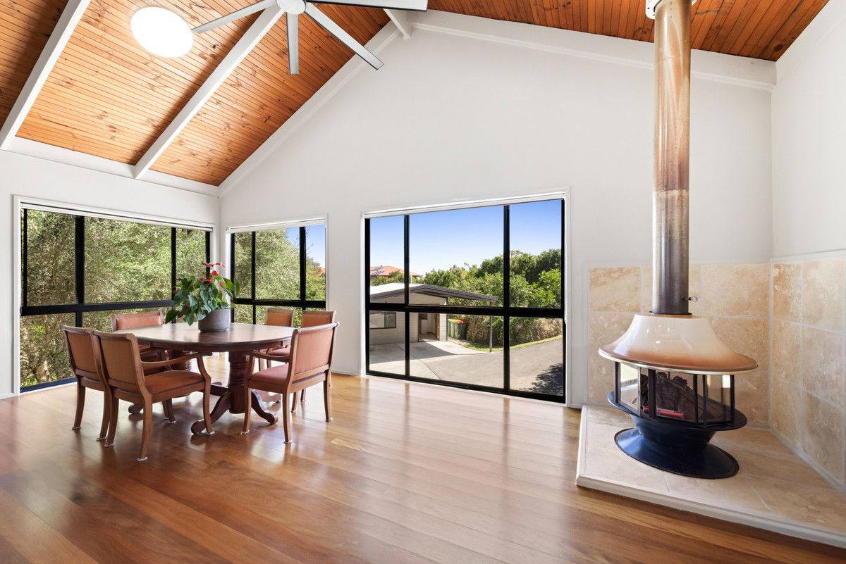 Listing image for 44 Sugar Bag Road, Little Mountain  QLD  4551