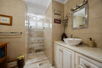 Listing image for 9 Pinaroo Street, Battery Hill  QLD  4551