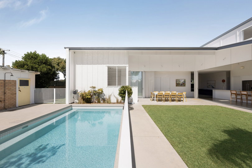 2 Pretella Street