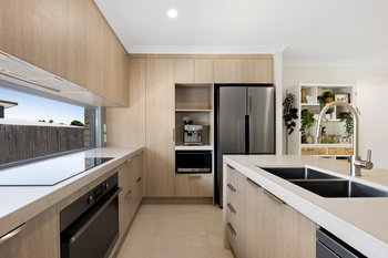 Listing image for 33 Sandstone Way, Little Mountain  QLD  4551