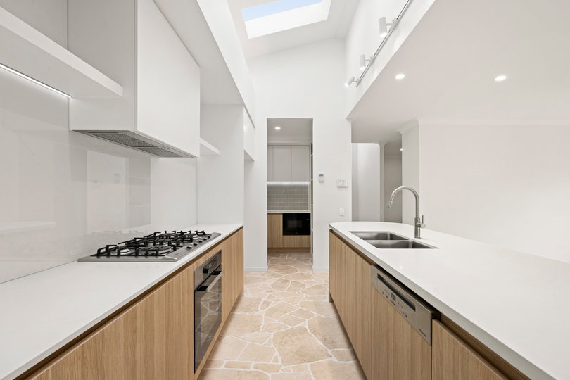 42 Hart Crescent