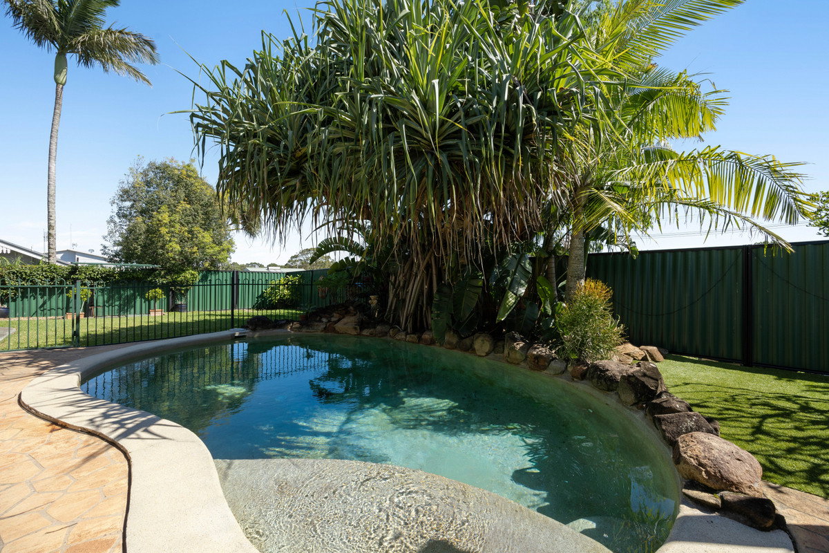 Listing image for 9 Pinaroo Street, Battery Hill  QLD  4551