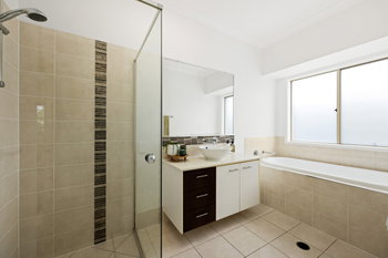 Listing image for 40 Little Mountain Drive, Little Mountain  QLD  4551