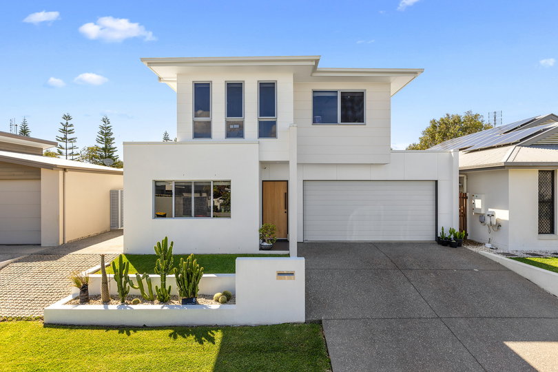 8 Mariner Court