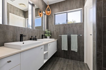 Listing image for 8 Mariner Court, Mountain Creek  QLD  4557