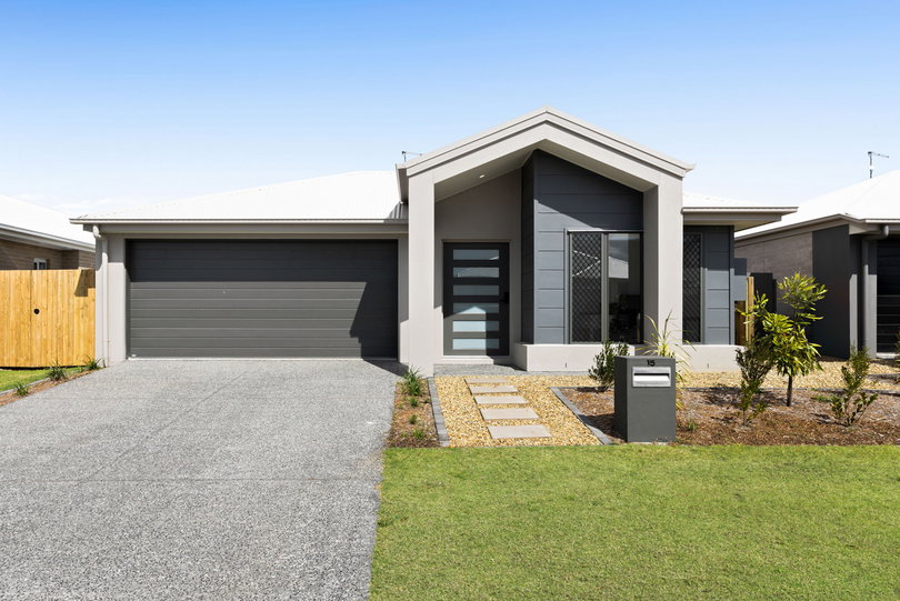 15 Vale Crescent