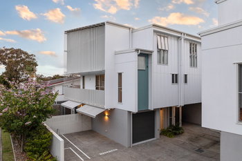 Listing image for 1/70 Queen Street, Caloundra  QLD  4551