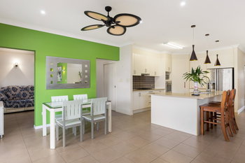Listing image for 7 Hillview Crescent, Little Mountain  QLD  4551
