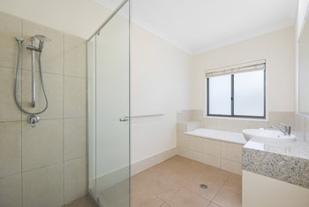 Listing image for 7 Hillview Crescent, Little Mountain  QLD  4551